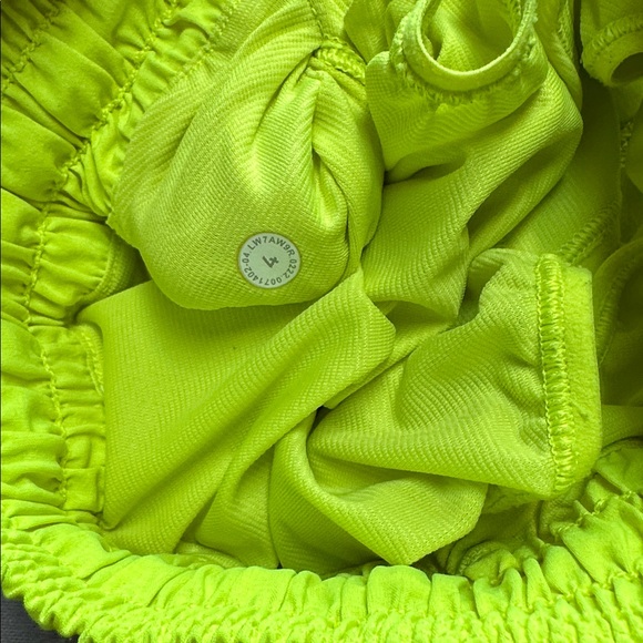 Lululemon Hotty Hots - Picture 5 of 7